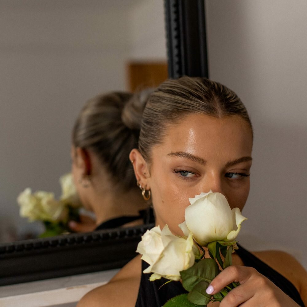 AMA: Why Do I Want To Keep My Engagement Secret?